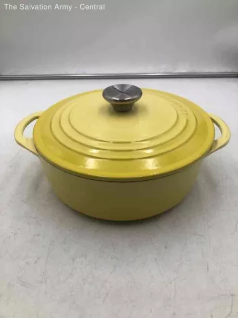Le Creuset Yellow 22 Round Cast Iron Dutch Oven Le Creuset Yellow 22 Round Cast Iron Dutch Oven