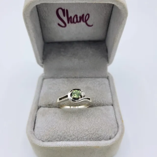 SHANE & CO Green Sapphire, Diamond, 14k White Gold Swirl  Ring / Size 6.5