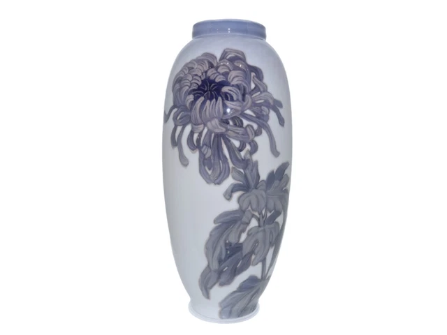 Large Royal Copenhagen Art nouveau vase from 1898-1923