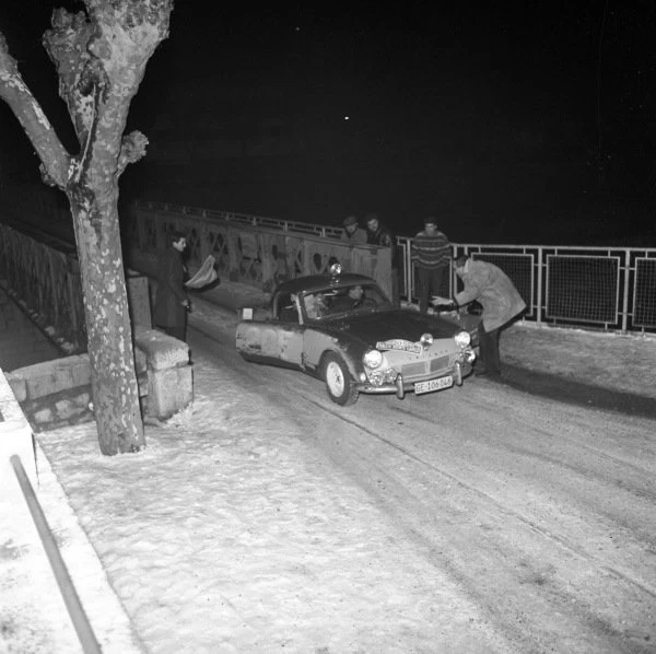 Triumph Spitfire Rally JEAN-JACQUES THUNER & John Gretner Triumph Spitfire Rally 1965 Photo 3 ...