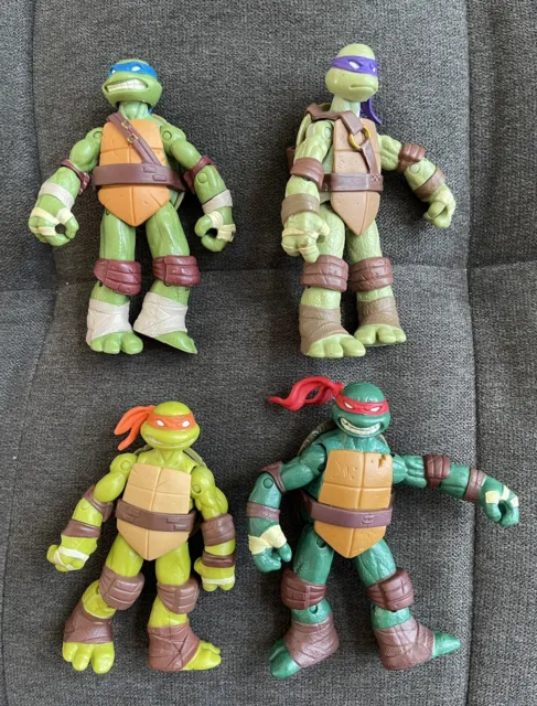 Teenage Mutant Ninja Turtles Classic Collection TMNT 4 Pc Action Figures 5” READ