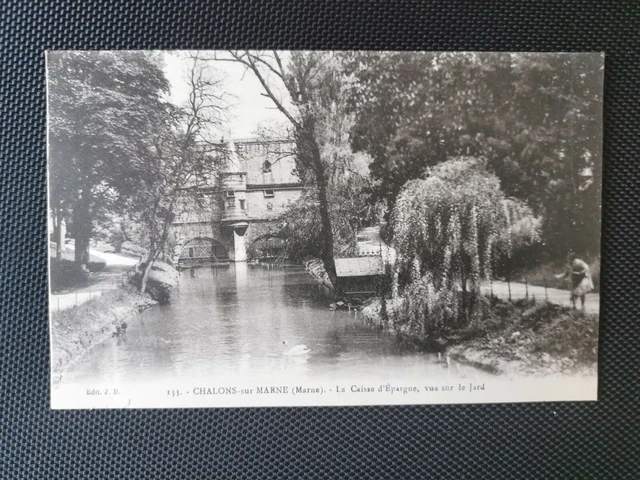CPA 51 CHALONS-SUR-MARNE - La Caisse d'Epargne - Vue sur le Jard