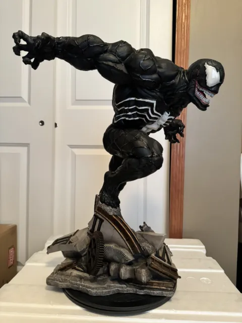 XM Studios Venom 1/4 Scale Statue - Custom Painted 2/3 Heads And Nails