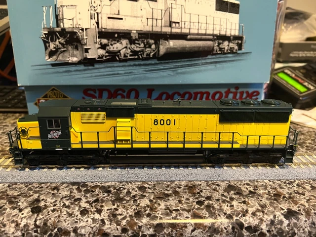Life-Like Proto 2000 2K HO SD60 CNW Chicago & North Western DCC/Sound Loco
