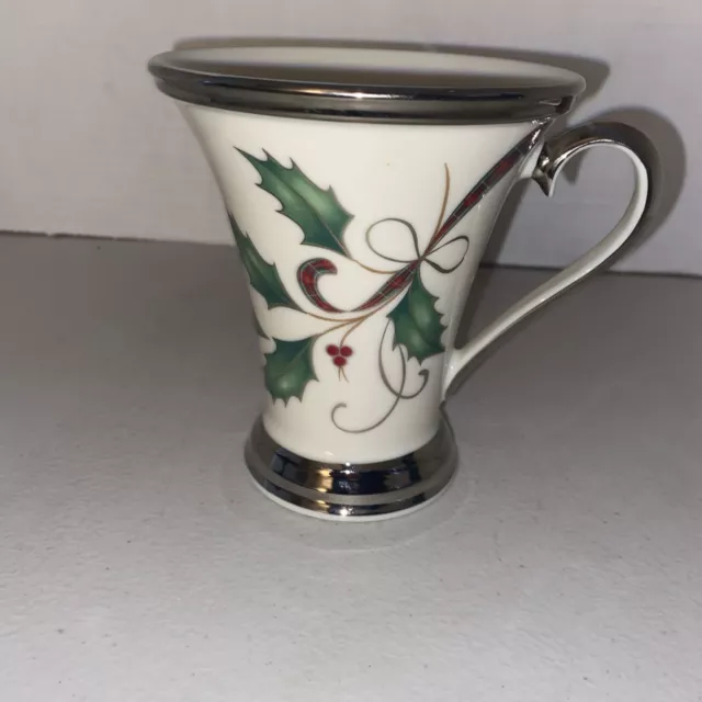 LENOX HOLIDAY NOUVEAU Platinum Christmas Accent Mug Holly Berry Ribbon 4.5 Tall 121.97 PicClick AU