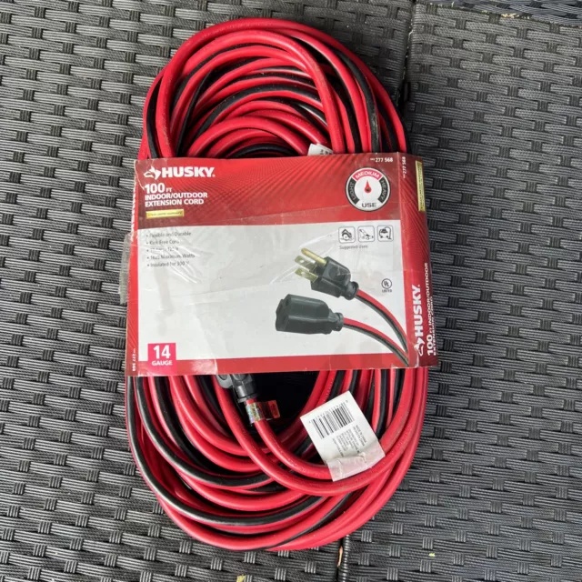 Cable de extensión interior/exterior HUSKY 100 ft 14/3, rojo y negro de servicio medio