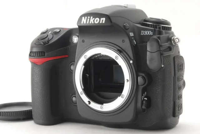 [Near MINT] Nikon D300S 12.3 MP DSLR Camera Body Shutter Count 14046 From JAPAN