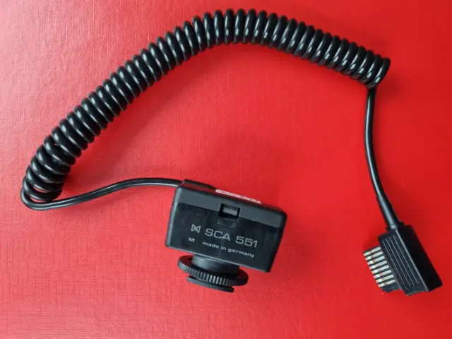 Adapter Blitzadapter Flash Adapter SCA 551 für Leica R7 + Kabel f. Metz Stabblit