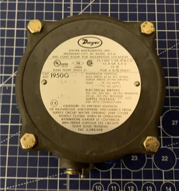 Dwyer Instruments 1950G-00-B-24-NA Hazardous Location Pressure Switch