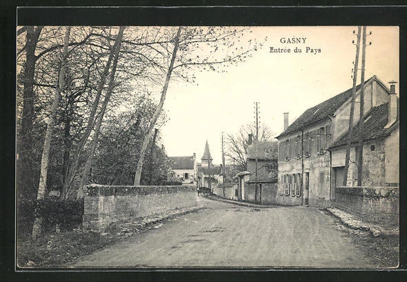 CPA Gasny, Entrèe du Pays, vue de la rue