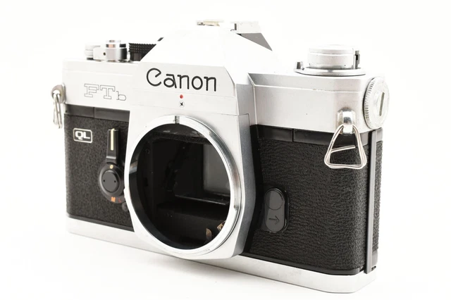 Vintage Canon FTb Caméra avec 35mm et 135mm d'objectifs (D'occasion) à Le Grand-Saconnex pour