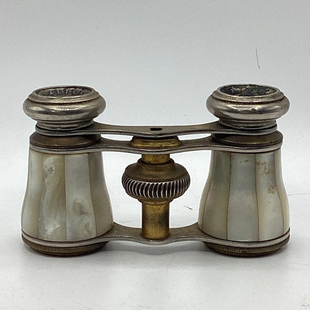 Ancienne paire de lunettes de vue Chevalier de l'Opéra de Paris