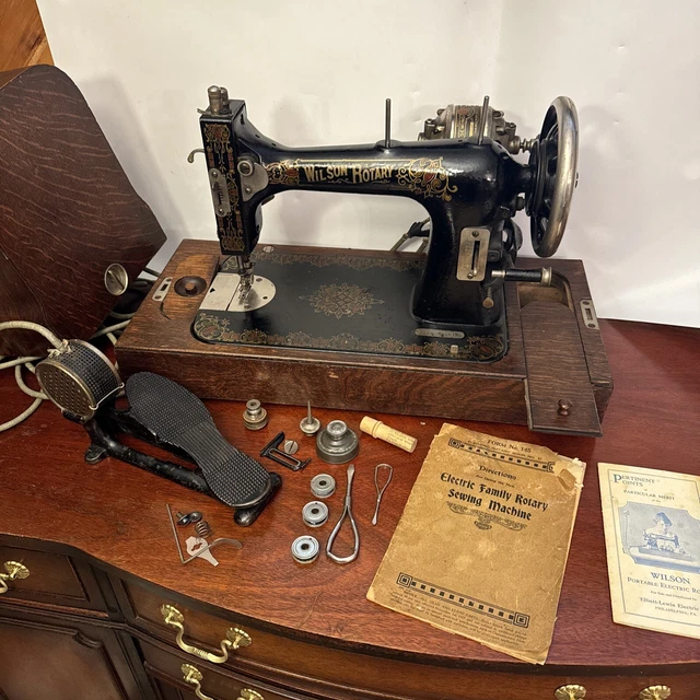 NICE 1912 ANTIQUE Wilson Rotary Sewing Machine Original Wood Case