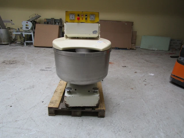 2  SPIRALKNETER Teigmaschine Teigkneter EBERHARDT MAXIMAT 120  und 1 DIOSNA