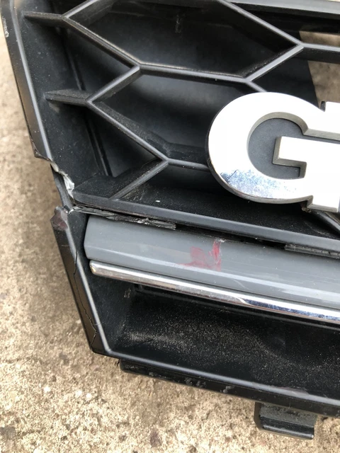 VW GOLF GTD MK7 Front Grill 2
