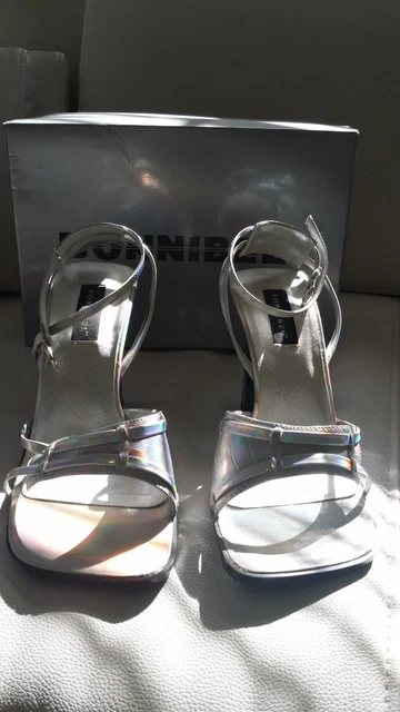 Womens'SILVER High Heeled Ankle Strap CROCODILE EMBOSSED Sandals HOLOGRAM