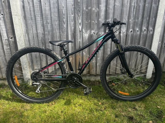 Women's specialized pitch new arrivals