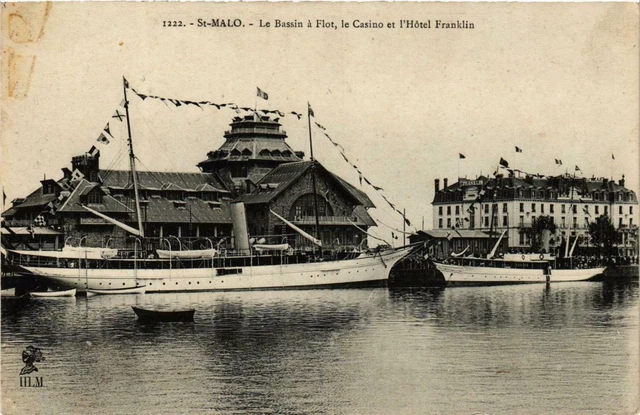 CPA AK St-Malo Le Bassin a Flot le Casino et l'Hotel SHIPS (755068)