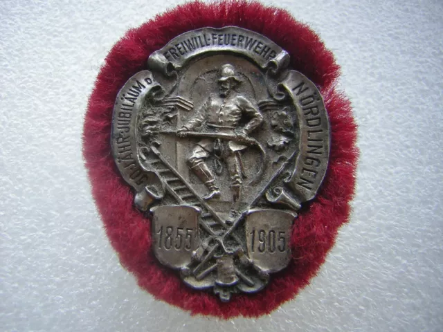altes Abzeichen - 50 Jahre Freiwillige Feuerwehr Nördlingen 1905 - ca. 6 x 5 cm