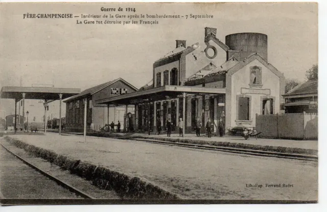 FERE CHAMPENOISE - Marne - CPA 51 - la Gare - vue interieure - quais