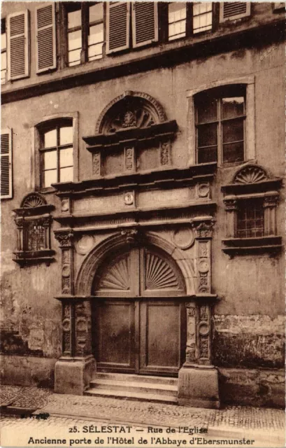 CPA AK SELESTAT Rue de l'Église Ancienne porte de l'Hotel de l'Abbaye (452640)