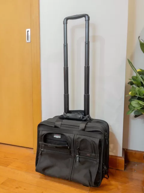 Tumi 26104DH Alpha Rolling Briefcase Laptop Bag Carry On Black $495 MSRP