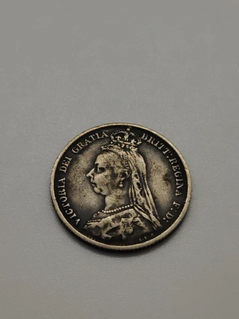 GREAT BRITAIN - Queen Victoria - Sixpence  1892  Extra Fine  Silver Coin