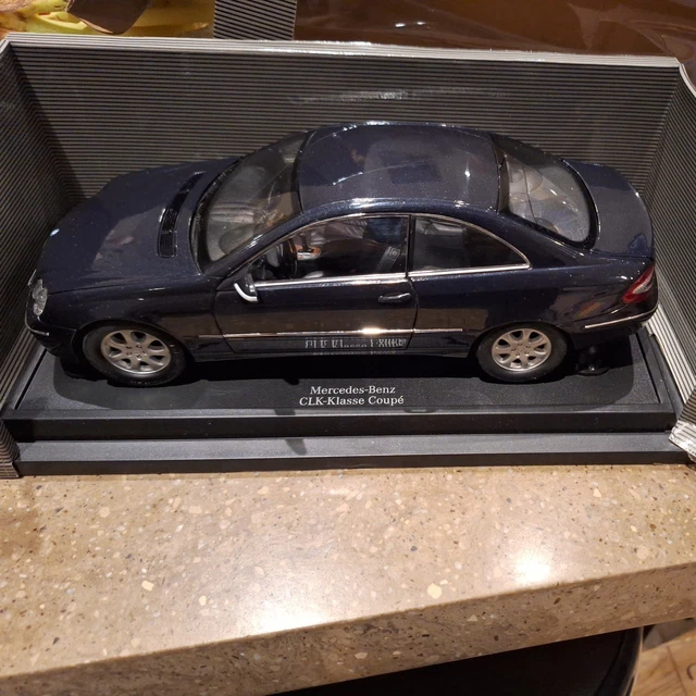 Kyosho - 1:18 - Mercedes Benz CLK DTM AMG Coupé