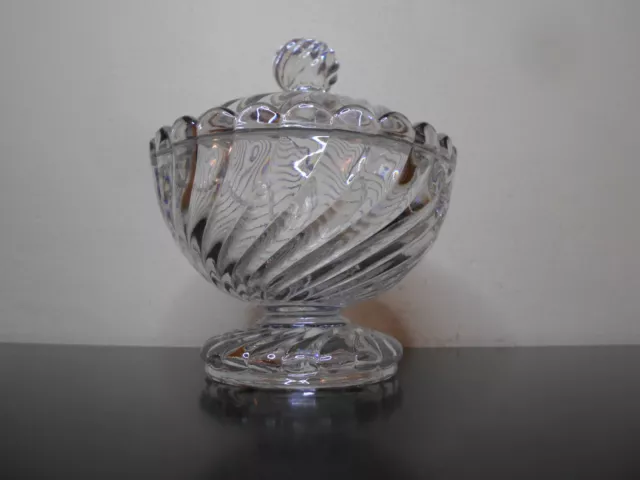 Ancien sucrier drageoir boîte en cristal de Baccarat modèle Bambou