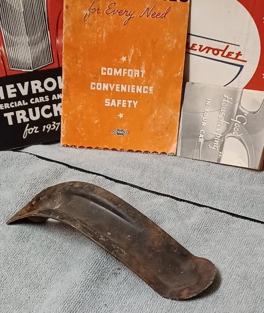 1937 1938 Chevrolet Spare Tire Hold Down Original 37 38 Gm 1937 1938 Chevrolet Spare Tire Hold Down Original 37 38 Gm