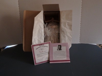 Ashton Drake / Sandra Bilotto  " Kattherine " Porcelain Bride Doll #93771