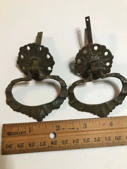 RARE Pair 17th/18th Century William and Mary Period ORIGINAL drop pulls!