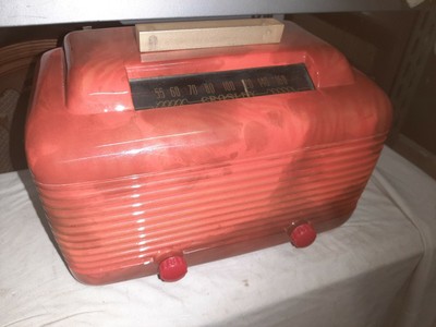 RARA RADIO CROSLEY CON MOBILE  IN CATALINA  ANNI 40 