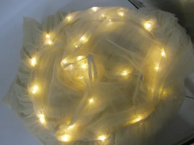 Cama LED brillante con dosel dorado marfil 86x90" #A152
