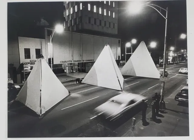 1978 Chamber Charlotte NC Street Pyramids Arts Council Fair Vintage Press Photo