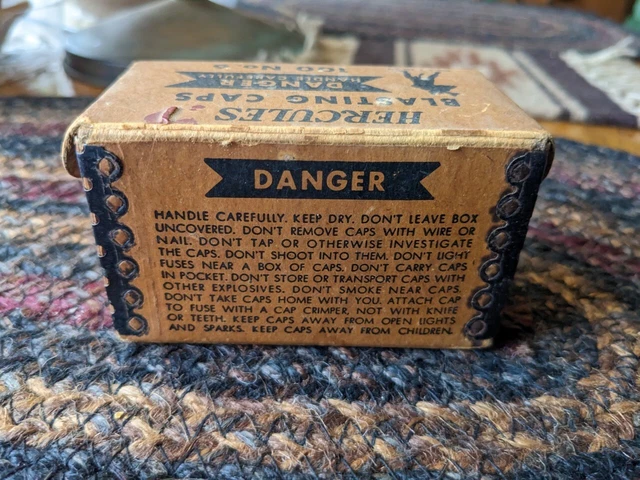 HERCULES BLASTING CAPS - 100 NO. 6 - CARDBOARD BOX ONLY Wilmington Delaware 2