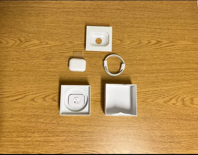 APPLE AIRPODS PRO 2nd Generation with MagSafe Wireless Charging Case