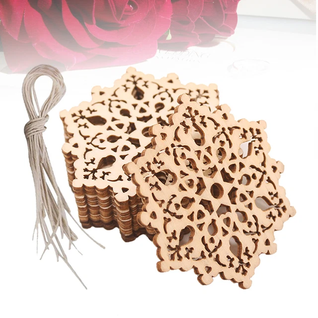 10 stücke Weihnachten Hängende Ornamente Dekoration Holzschmuck Schneeflocke