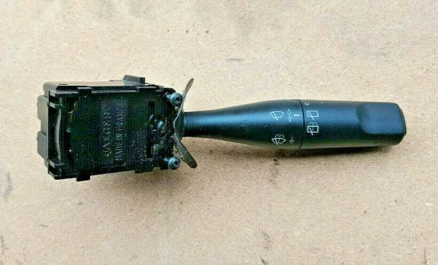 Commodo d'essuie glace Peugeot 106 / 206 / 96049597ZL Citroen Saxo