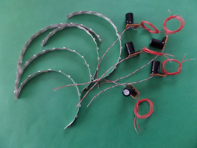 Kit D'éclairage LED Pour 5 Voitures Voyageurs HO - 15 LEDs Bleues - Nuit