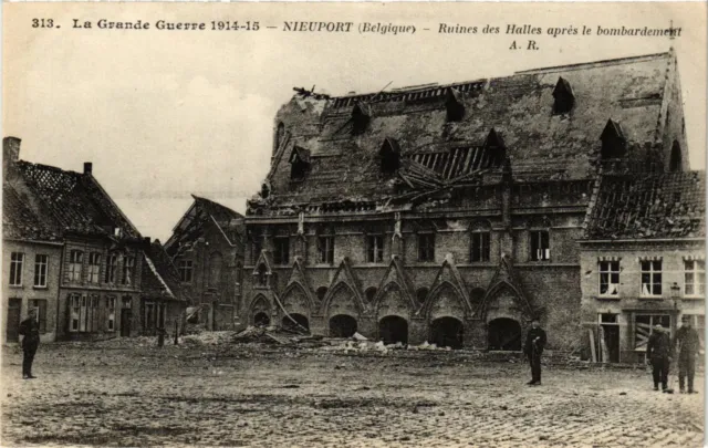 CPA MILITAIRE Nieuport-Ruines des Halles aprés le bombardement (316981)
