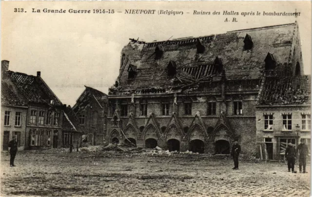 CPA MILITAIRE Nieuport-Ruines des Halles aprés le bombardement (316981)