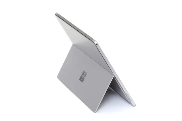 Microsoft Surface Pro 5 / 12,3"(31,2cm) i5-7300U 2x2,6GHz 8GB 256GB SSD*NB-4356* 2