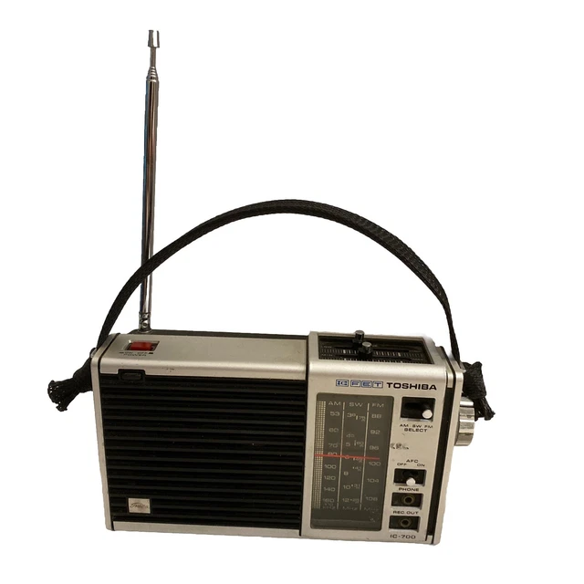 VINTAGE TOSHIBA SOLID State Radio IC-700 FM/SW/MW 3 Band Working