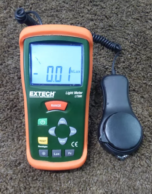 Extech Light Meter Lt300 - Remote Light Sensor - High Accuracy - Data Hold