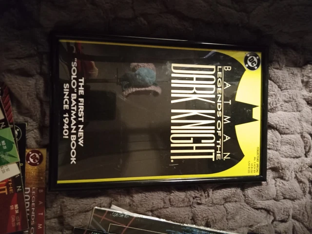 BATMAN LEGENDS OF THE DARK KNIGHT #1 Variants Yellow 2