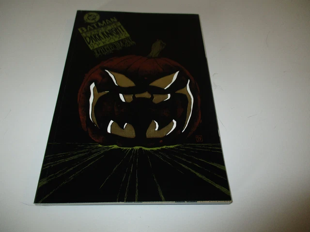 Batman-Legends Dark Knight Halloween Special # 1--Jeph Loeb,Tim Sale--1993--NM