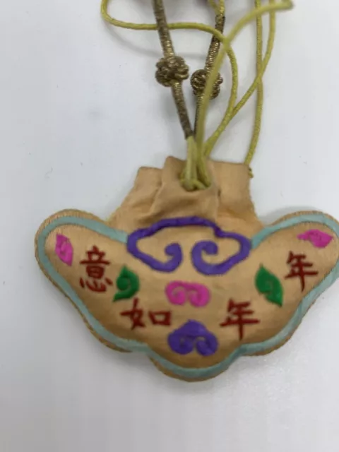 Antique Chinese silk embroidery scent purse pomander End of 19th C
