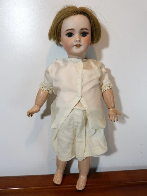Poupée Ancienne Porcelaine Tête Biscuit Allemagne - Avec Fauteuil Vintage