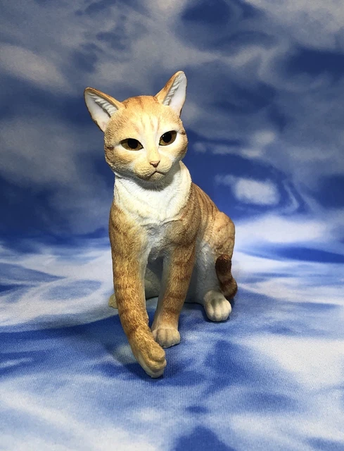 CA Country Artists "Ginger Tabby - Pawing" Resin Cat Figurine #01687 As Is